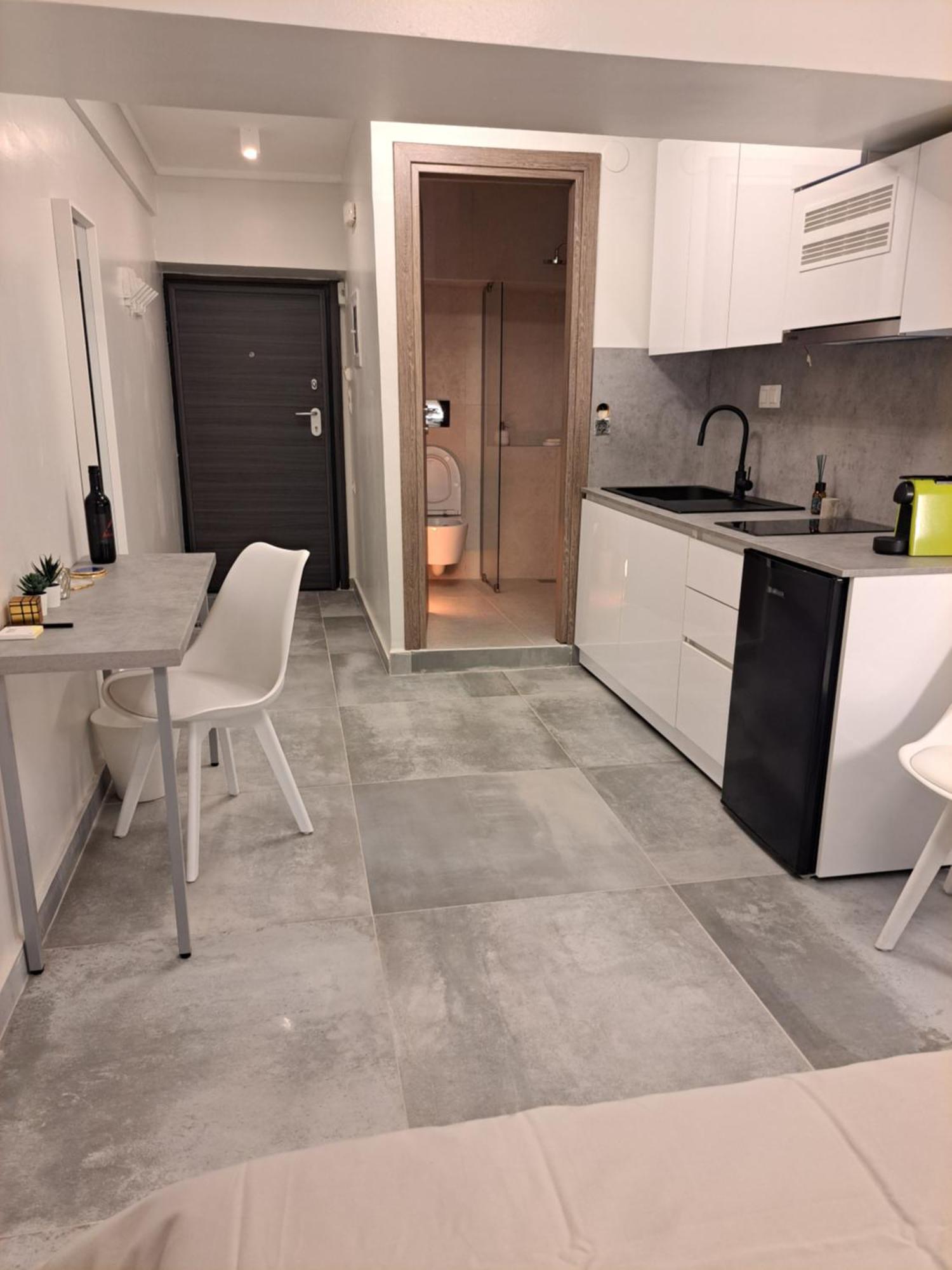 Centerstage1 Boutique Apartment - Hemisphere1 Stylish Studio Thessaloniki Exterior photo